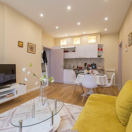 Modern 2 Bedroom Apartment Next To Vitosha Str. صوفيا المظهر الخارجي الصورة