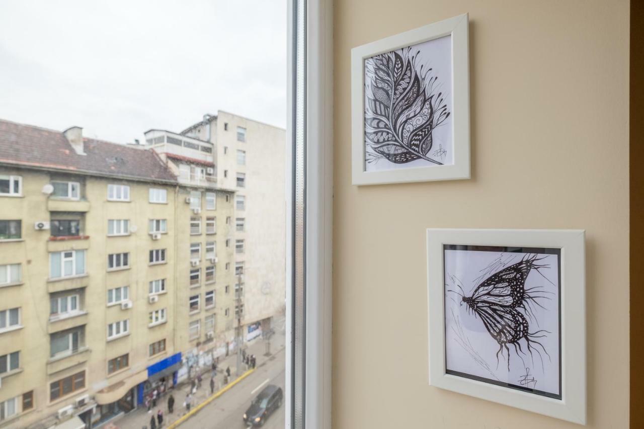 Modern 2 Bedroom Apartment Next To Vitosha Str. صوفيا المظهر الخارجي الصورة